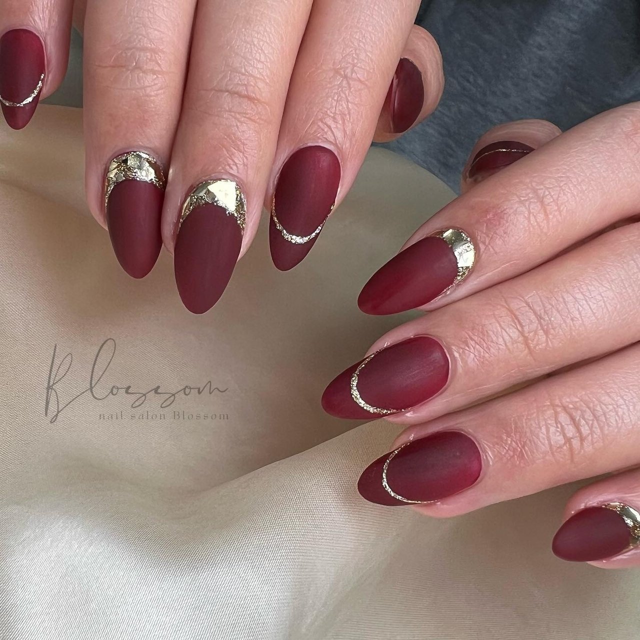 ネイル 見本 左右非対称ネイルのネイルデザイン | ディーアップ