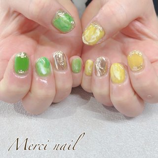 ✴︎お客様ネイル✴︎ ⁡
春ニュアンス🍀🟡
⁡
春を感じさせるカラー🌈
⁡
わくわくしますね🍀✨
⁡
こちらはお持ち込みデザインを少しアレンジしました😌
⁡
アートし放題コースです🤎
⁡
#湯川村ネイルサロン#会津ネイル#福島ネイルサロン#福島ネイル#隠れ家ネイルサロン#完全個室#プライベートネイルサロン#湯川村#シンプルネイル#ニュアンス#グリーンネイル#イエローネイル#春ネイル#アートし放題 #春 #デート #女子会 #ハンド #ニュアンス #ショート #ラウンド #イエロー #グリーン #ゴールド #ジェルネイル #お客様 #アカネ #ネイルブック