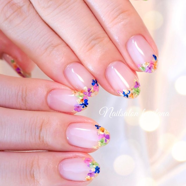 ときめきが止まらない♡春めくドライフラワーネイル｜2023