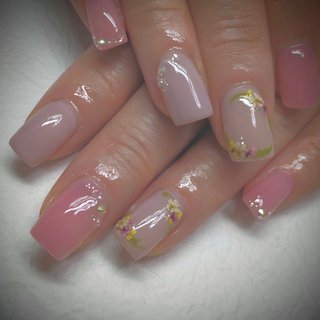 神戸市北区プライベートサロンcoconailです🌸 
📣ꉂꉂ📣Instagramの🔎、神戸市北区ネイルで検索☝️

もしくはLINEID検索からお友達追加お願いします😊
LINEID⇒@972mtkqp 必ず@付けて検索してください🙌


#押し花ネイル #押し花アート #おしばなネイル #春ネイルデザイン #春ネイル2023 #神戸市北区ネイルサロン #神戸市北区ココネイルで検索! #春 #卒業式 #入学式 #デート #ハンド #ラメ #押し花 #ミディアム #スクエア #ベージュ #ピンク #シルバー #ジェルネイル #お客様 #coco_nail #ネイルブック