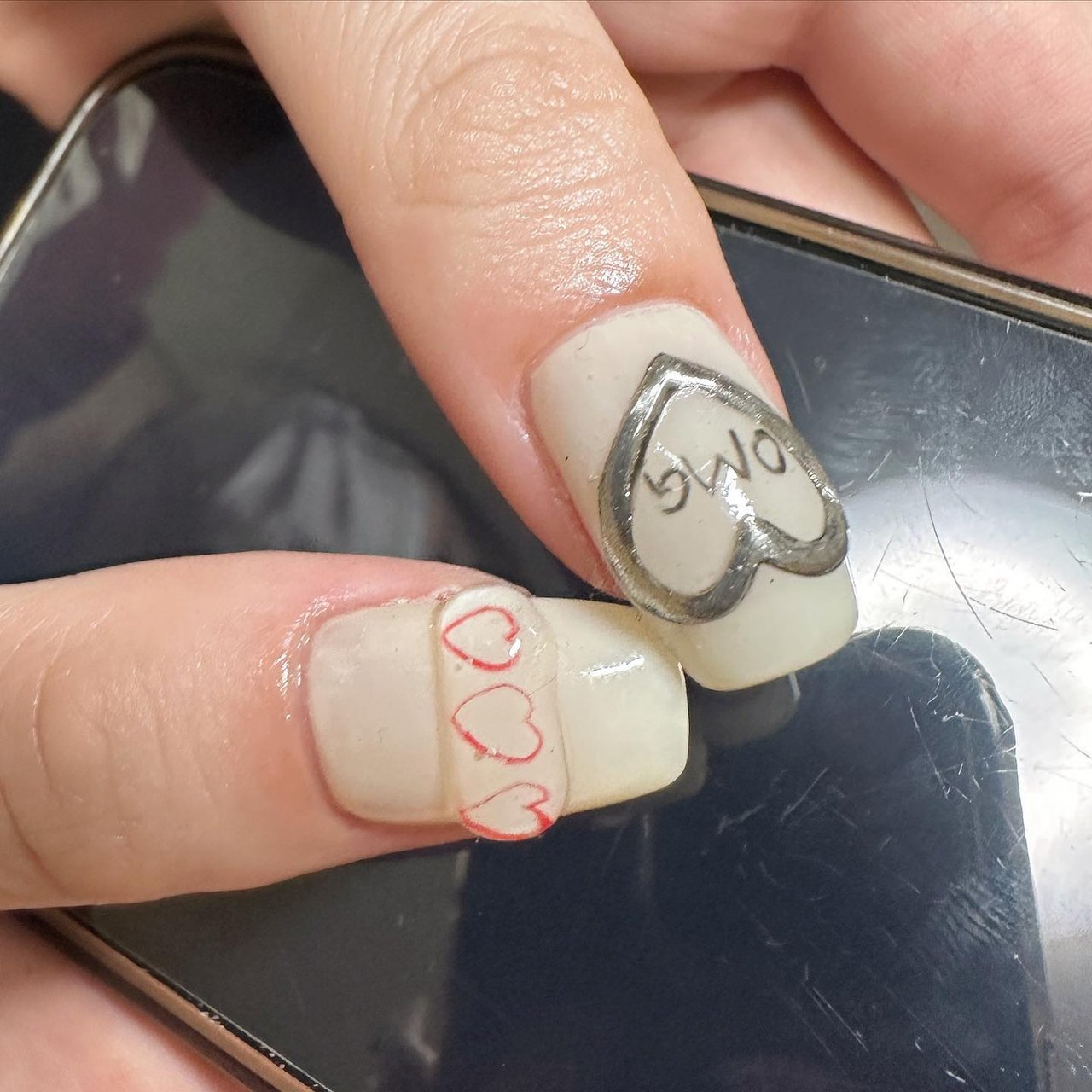 ネイル参考画像 ⋆ 月ノ美兎ﾁｬﾝ🐰🌙 ⋆ 痛ネイルは @arkeytokyo_official の