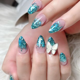 青白グラデーション ネイルパーツ 10本セット 水色/スカルプチュア/白グラデーションのネイルデザイン｜ネイル