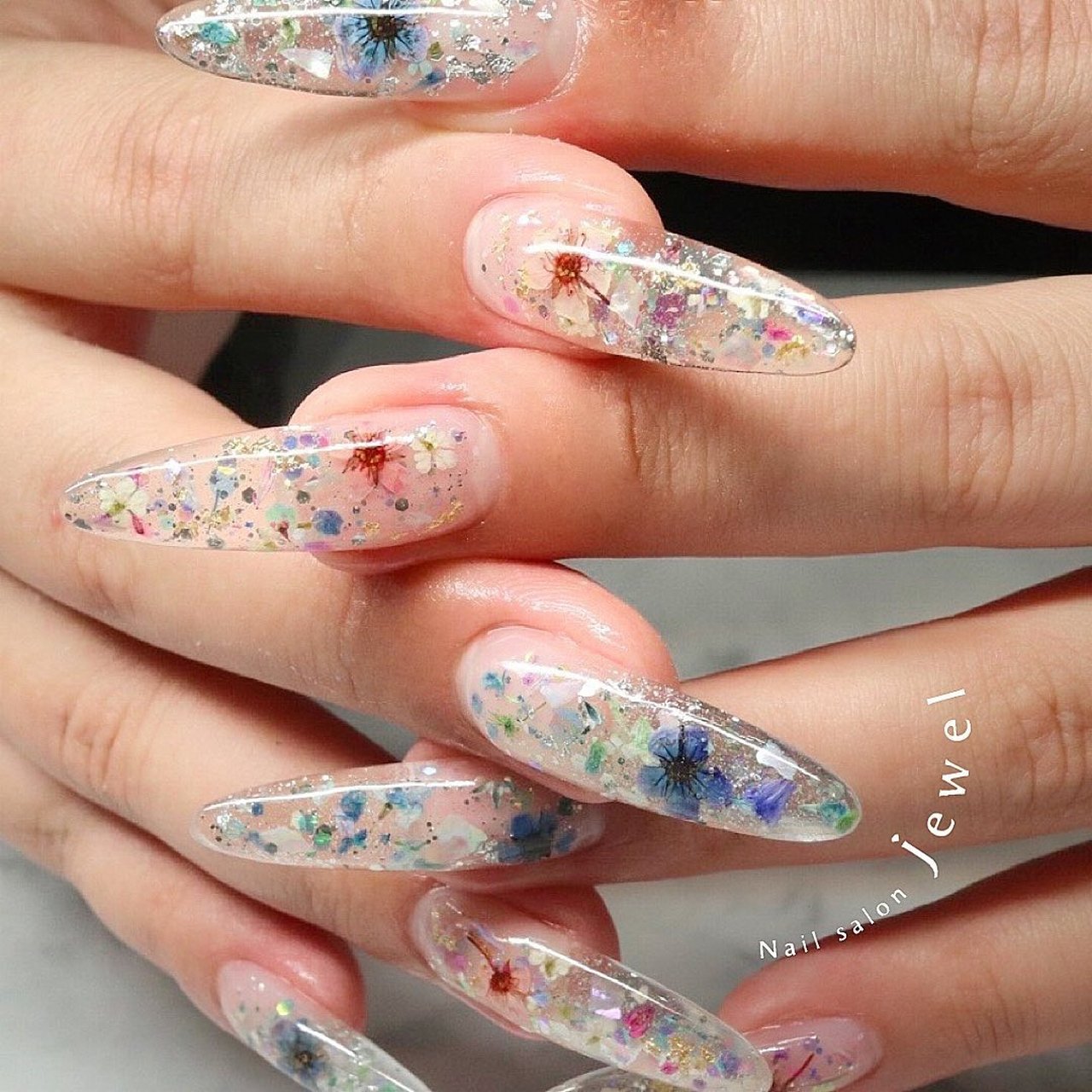 春/ハンド/ホログラム/シェル/押し花 - Nailsalon Jewelのネイル