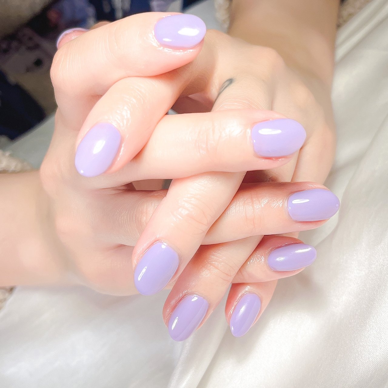 オールシーズン/ハンド/ワンカラー/ミディアム/オーバル