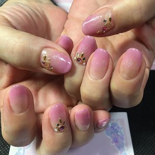 スワロフスキーのネイルデザイン(2688ページ目)｜ネイルブック