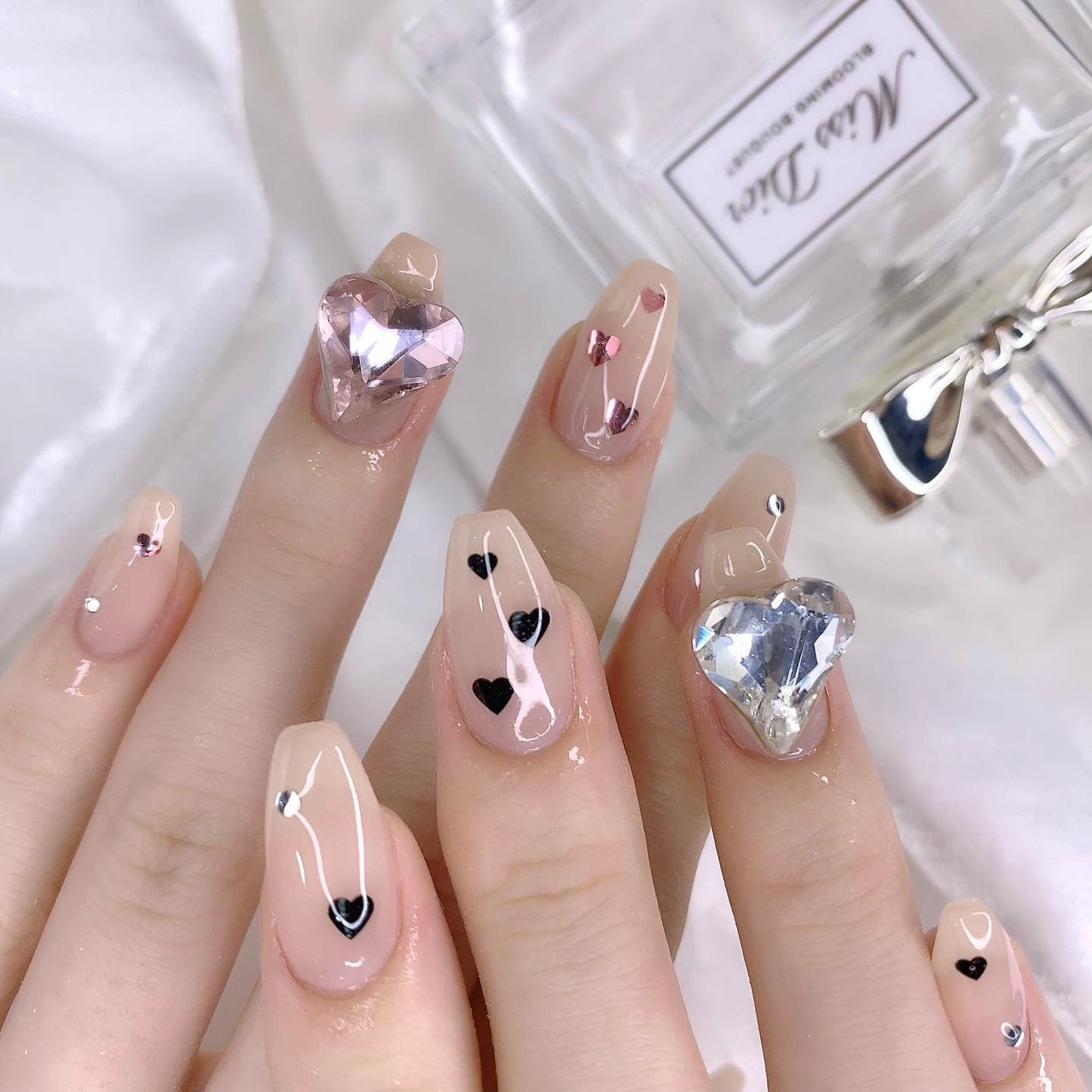 ハートネイル パールネイル 韓国ネイル ワンホンネイル ワンホンネイル/ハートネイル：PG006902059｜サモパル(3.5.8)の