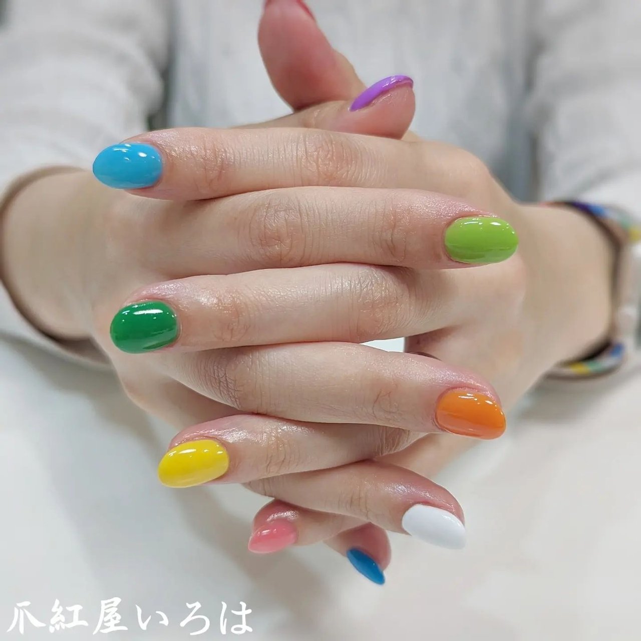 ネイルチップ　カラフル　個性派ネイル 個性派/カラフル/ジェルネイル/ネイルチップ - いろはのネイル