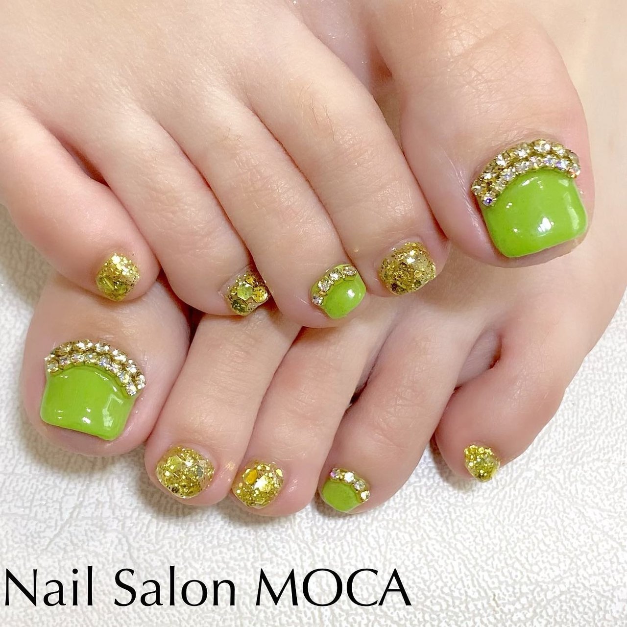 オールシーズンパーティーデート女子会フット - Nail Salon MOCAのネイルデザイン[No.8082021]｜ネイルブック