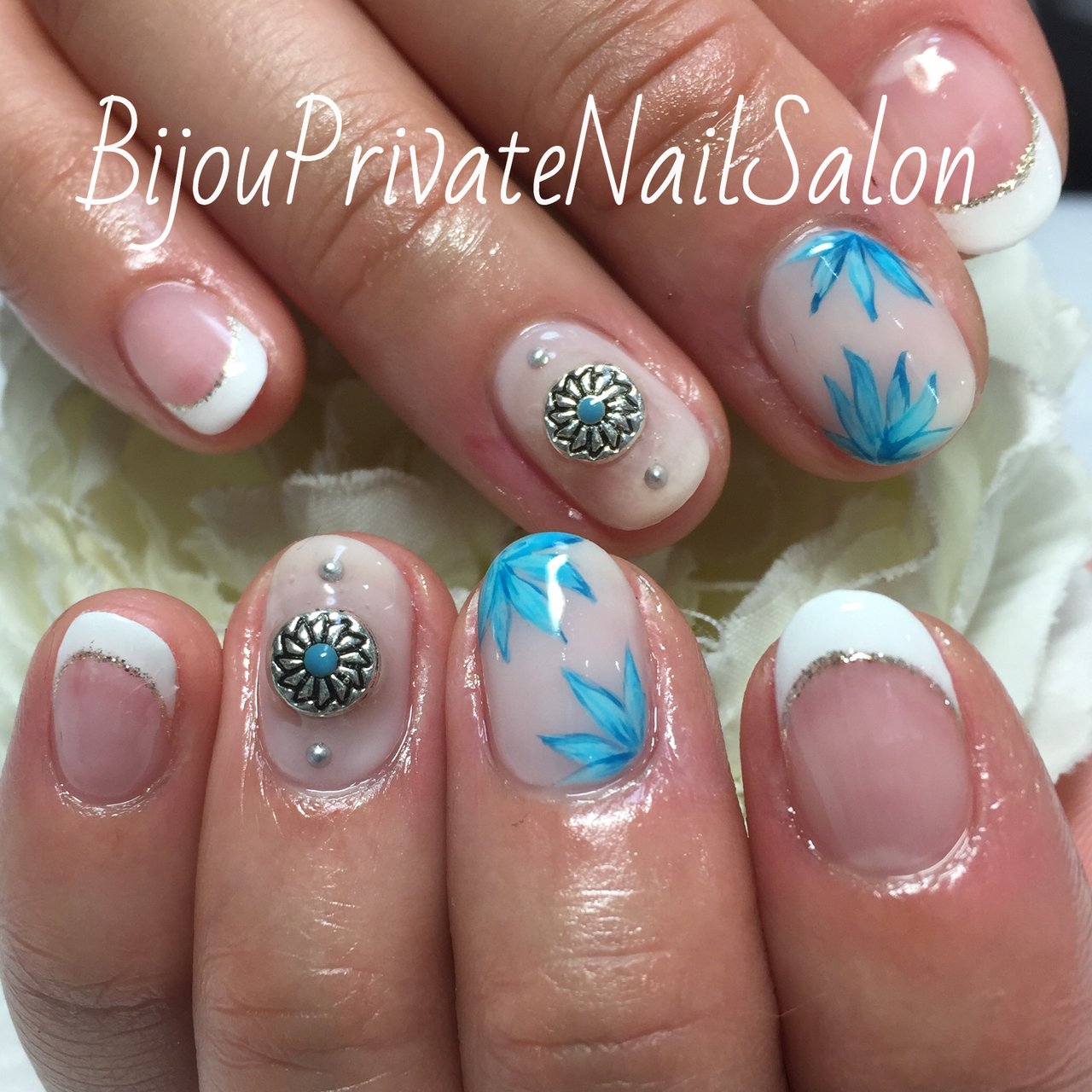 春 夏 フレンチ エスニック ボタニカル Bijou Privatenailsalonのネイルデザイン No ネイルブック