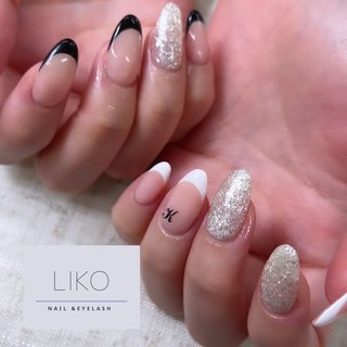 お客様ネイルです🖤🤍 
王道の #フレンチネイル ✨
左右の色を変えて2色楽しむこともできます☺︎

当店では持ち込み画像はもちろん
持ち込みパーツも可能です𖤣𖥧𖥣𖡡𖥧𖤣
お気軽にご相談ください𓈒𓏸𓐍 𓇢

#女子力 #ニュアンスネイル #パーツネイル
#ピンクネイル #乙女ネイル #ビジューネイル
#キラキラネイル #きらきらネイル
#おしゃれネイル #かわいいネイル
#佐賀サロン #佐賀市サロン #佐賀まつげエクステ #佐賀ネイル #佐賀市エクステ #佐賀市ネイル
#まつげエクステ #アイブロウ #ネイル #エクステ
#ワンホンエクステ #ネイルサロン #佐賀アイブロウ
#ニューオープン #ニュアンスネイル #ネイルデザイン　#フレンチネイル 
#likonailandeyelash 

@dolce_ootakara 
@dolcesagakita 
@dolce_nailschool 
@dolce.hanabatake #オールシーズン #ハンド #フレンチ #ビジュー #ニュアンス #キラキラ #ロング #ポイント #ホワイト #ブラック #シルバー #ジェルネイル #LIKO nail&eyelash #ネイルブック