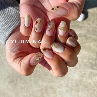 シャネルネイルシールのネイルデザイン｜ネイルブック