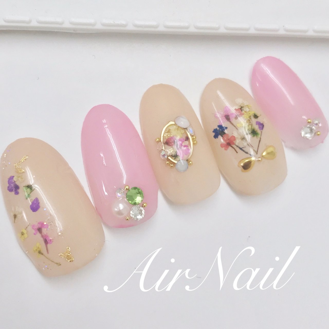 春 夏 オフィス ブライダル ハンド Airnail エアーネイル のネイルデザイン No ネイルブック