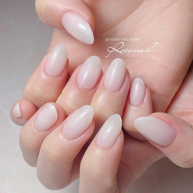 透き通る爽やかさ♡シアーホワイトネイル｜2023