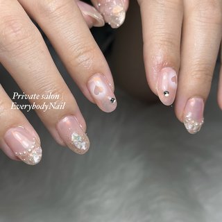 オーロラワンホンネイル💅 
#オーロラ #オーロラパウダーネイル #オーロラネイル#ワンホンネイル #ワンホン #ピンクネイル #ピンクベージュ #ピンクベージュネイル #大人可愛いネイル #大人可愛い 

ご覧頂きありがとうございます💕

EverybodyNail 【エブリバディネイル】

岡山市北区問屋町プライベートサロン

こんな方におすすめ☞

💎 大人上品ネイルが好き
💎ニュアンスネイルも好き
💎トレンドデザインもやりたい
💎技術&知識の豊富なネイリストに施術して欲しい
💎完全プライベート空間でゆっくり過ごしたい
💎丁寧で痛くない施術をして欲しい

【住所】 岡山県岡山市北区問屋町
　　　　(ご予約後に詳しい住所お伝えします)
【アクセス】北長瀬駅から🚌5分、🅿️有
【営業時間】9:30~17:00(時間外応相談)
【定休日】 土曜、祝日
【施術料金】♦︎ワンカラー♦︎4,500円〜
♦︎人気No.1♦︎10本デザインコース
（他店ジェルオフ無料）6,300円

◎お子様連れok(事前に年齢人数をご連絡下さい。)
※移動式ベビーベッド、キッズチェアをご利用頂けます。

💕ご来店、心よりお待ちしています💕

〜ご予約、お問い合わせ〜

♦︎ネイルブック
♦︎Instagram DM
♦︎公式LINE ID【@ 766dmuxw】 #春 #夏 #ブライダル #パーティー #ハンド #キルティング #キラキラ #ワンホン #韓国 #ミディアム #ラウンド #ベージュ #ピンク #ジェルネイル #お客様 #〜EverybodyNail〜 yukari #ネイルブック
