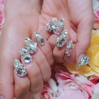𝗻𝗲𝘄ちょうちょパーツ💗 
このタイプのちょうちょもかわいいです.*･ﾟ　.ﾟ･*.💟
ストーンもちょっとずつ違います🥰

・
💎
#nailsalonmnail
・
💎
#ちょうちょネイル #ビシューネイル
#網走 #網走市 #網走ネイル#網走自宅ネイルサロン #網走ネイルサロン #網走市ネイルサロン #春 #夏 #オールシーズン #ハンド #ビジュー #キラキラ #ロング #ポイント #シルバー #ジェルネイル #Mnail #ネイルブック