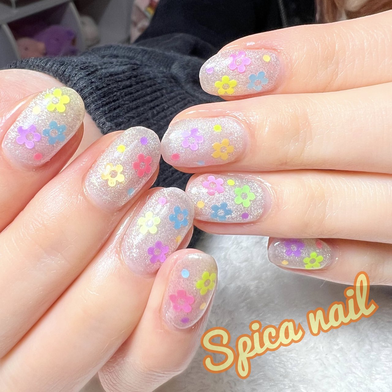オールシーズン/女子会/ハンド/ホログラム/フラワー - Spica_nailの