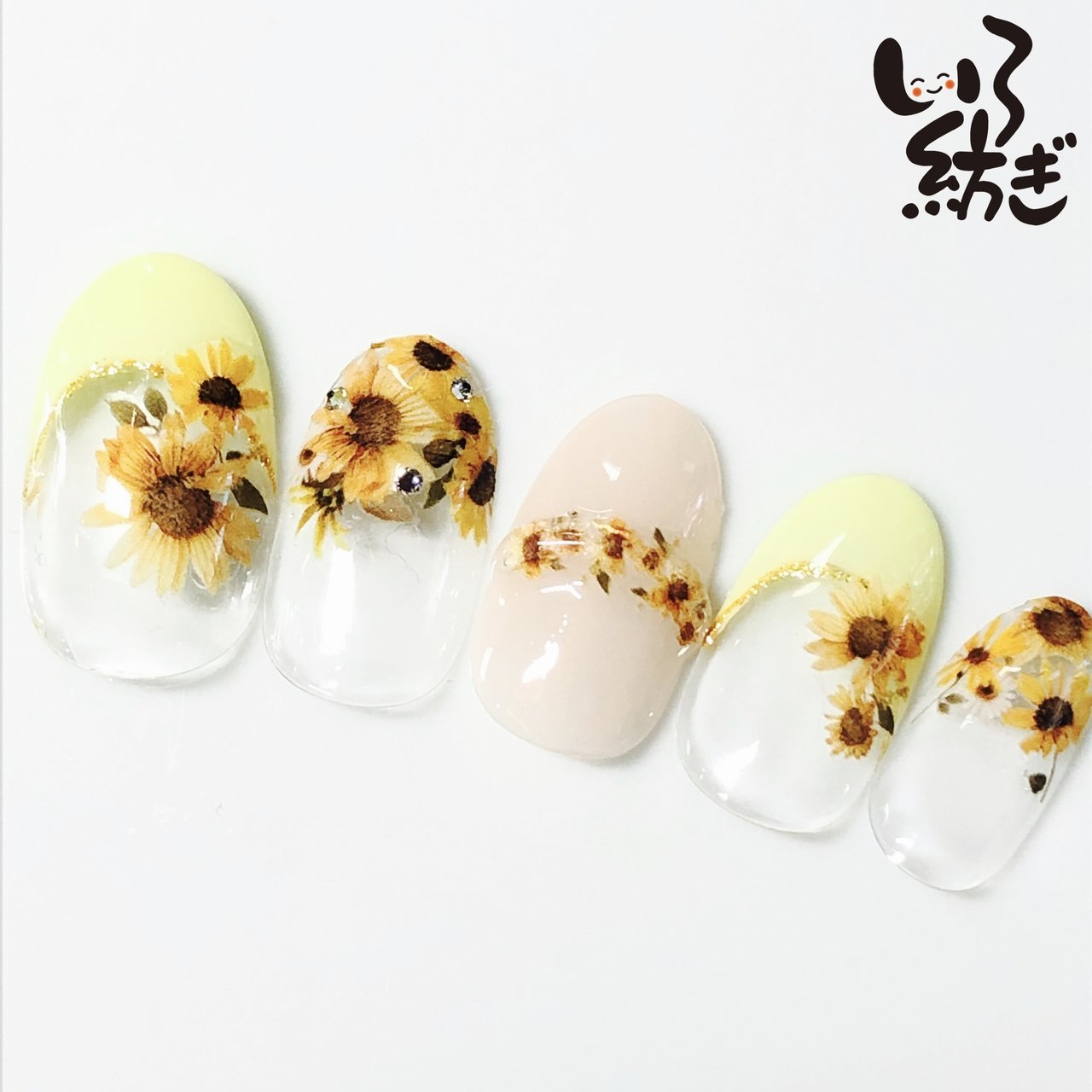 夏/ハンド/ひまわり/ベージュ/イエロー - nailsalon✨いろ紡ぎのネイル