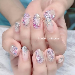 紫陽花ネイル🤍 
ご予約はHPよりお願いいたします☺️
🔸 http://p-little.com/
Instagram→machiprincess


#夏ネイル#夏ネイルデザイン
#夏
#上品大人ネイル#summer
#おしゃれ#fashion
#リトルプリンセス#nailart
#お台場ネイルサロン#お台場#東京
#かわいい#tokyo 
#nailart
#夏ネイルデザイン#ハンド
#ニュアンスネイル
#フラワーネイル
#アジサイネイル #夏 #梅雨 #浴衣 #女子会 #ハンド #ビジュー #フラワー #ニュアンス #ミラー #オーロラフィルム #ミディアム #オーバル #ピンク #パープル #シルバー #ジェルネイル #お客様 #Little princess #ネイルブック