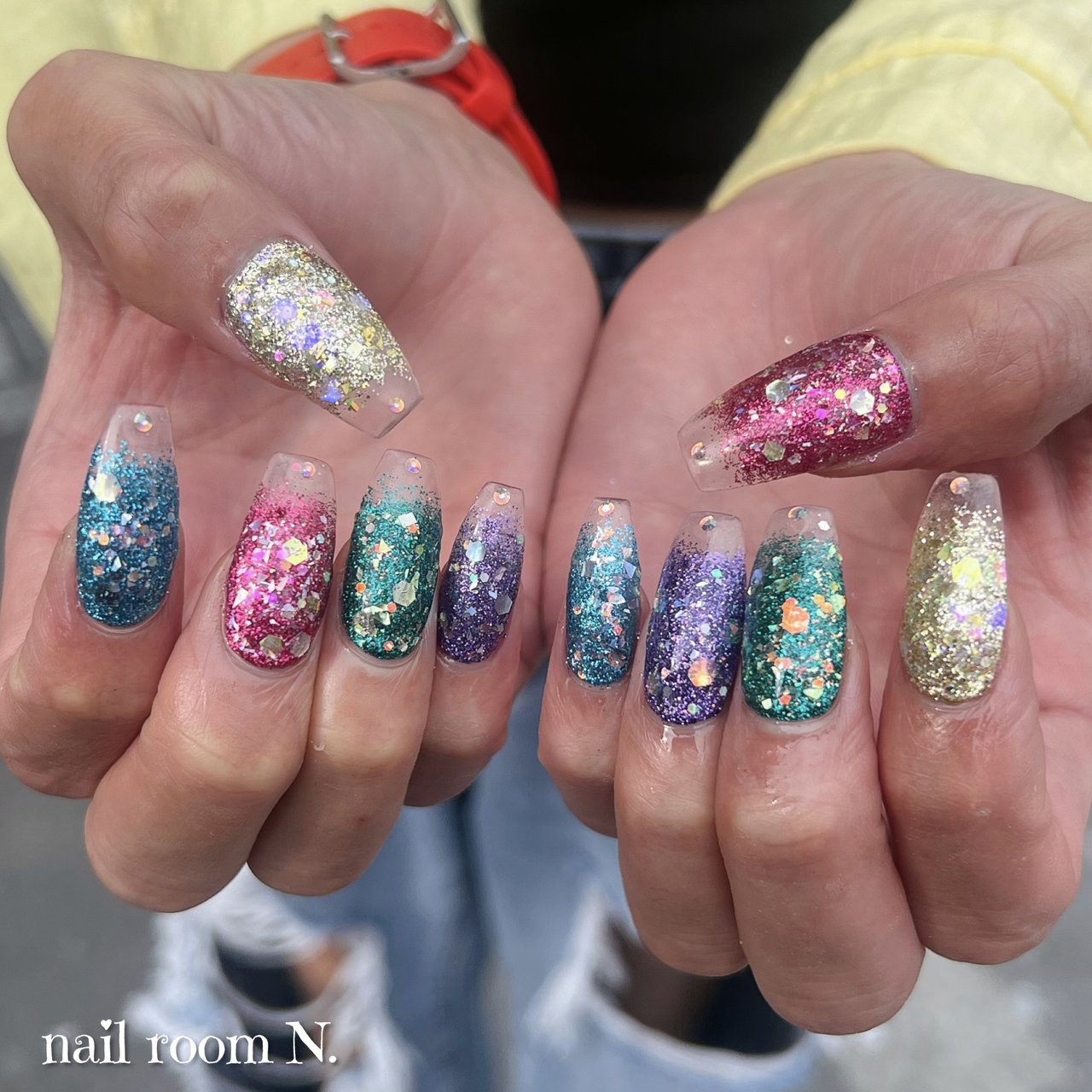 ✧カラフルキラキラネイル✧ カラフルキラキラネイル｜渋谷道玄坂