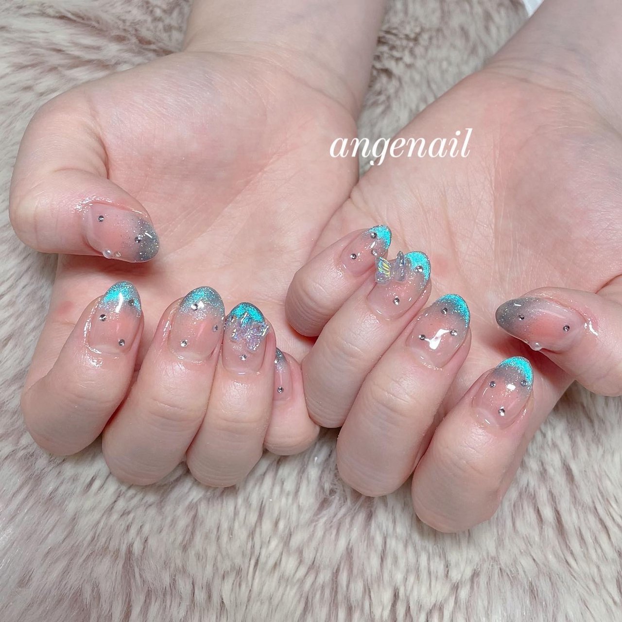 夏/チーク/マグネット/キラキラ/水色 - angenail_MAKIのネイルデザイン