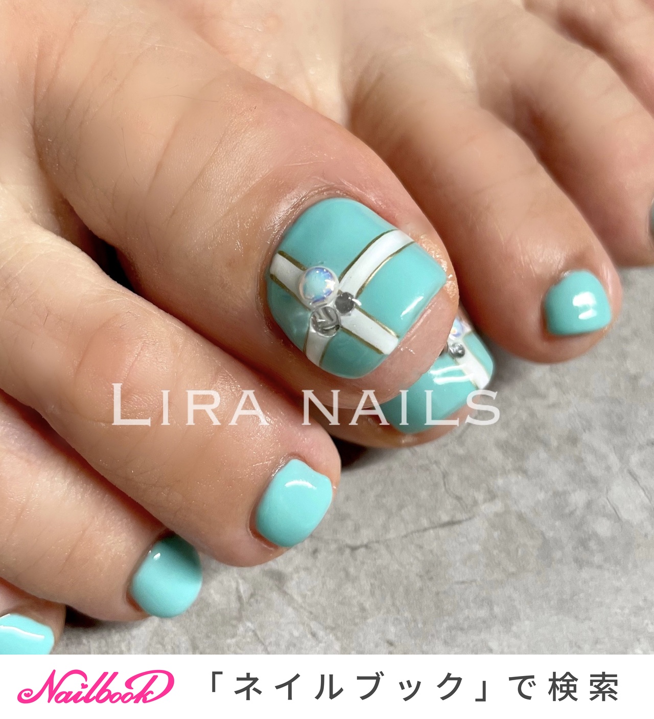 春/オールシーズン/フット/ビジュー/ワンカラー - Lira nailsのネイル
