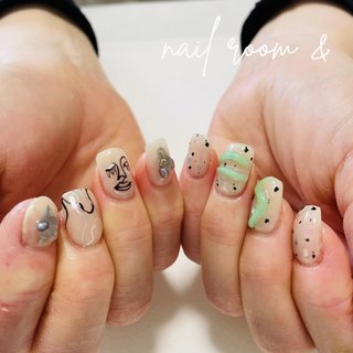 個性派nail 
お顔がどつぼ♡
ナイスセンスなお客様☺️👌

暑くなって来ましたねー！
今年はパステルネオンが
来てますよっ🌻🤍

919-0411
福井県福井市八重巻町306
st.class八重巻

ご予約は、DM・お電話
・ホットペッパービューティ
ネイルブックから可能です◎

✼••┈┈┈┈┈┈┈┈┈┈┈┈┈┈┈┈••✼

#福井ネイル#ネイルサロン福井#アートし放題#ジェルネイル#ジェリップ取り扱い店#美爪#艶々ワンカラー#綺麗のお手伝いさせてください#nailroomand#お爪のお悩み解決します#kokoist#フットネイル#デコラティブネイル#アイスネイル#ニュアンス#クリアフレンチ#マグネットジェル#マグネットネイル#韓流ネイル#蝶々ネイル.＃氷ネイル#クリアフレンチ #シェルネイル #ニュアンスネイル#ファイヤーネイル#ぶどうネイル#ウェディングネイルアート#ワンホンネイル＃中国ネイル#夏ネイル＃オンブレネイル#スノーマンネイル#パステルネオンネイル #夏 #旅行 #海 #ハンド #痛ネイル #個性派 #ミディアム #スクエアオフ #ベージュ #グリーン #ネオンカラー #ジェルネイル #お客様 #nailroom ＆ #ネイルブック