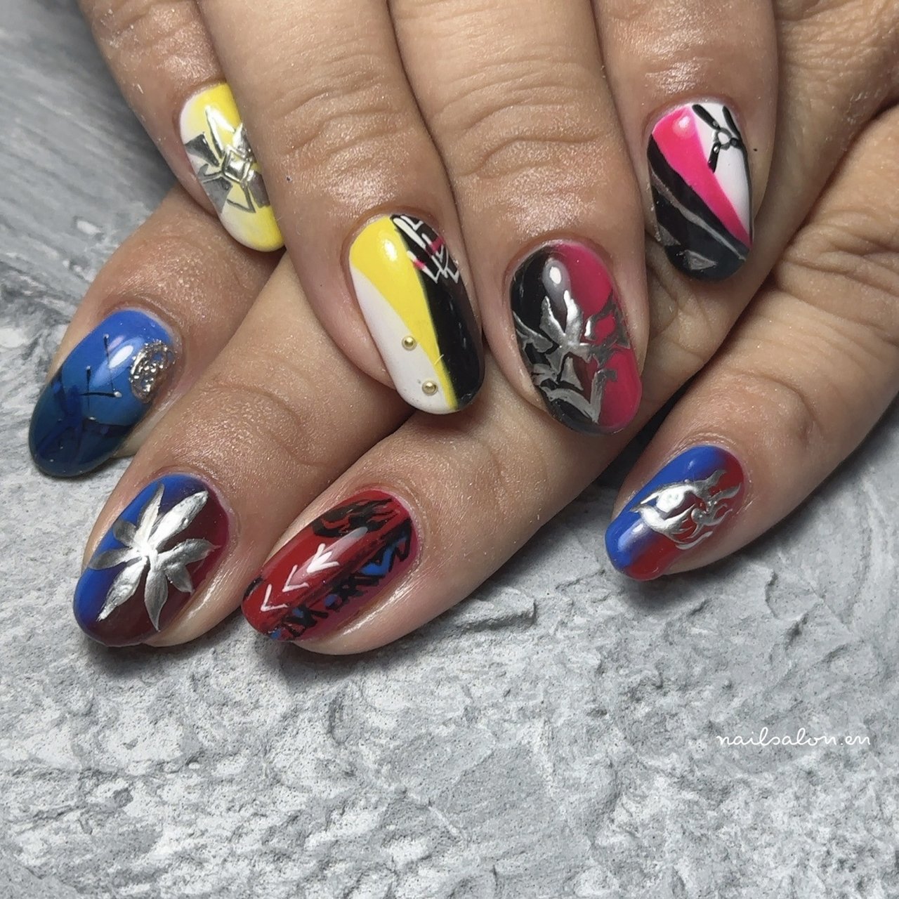 【美品】MOONLIT bymananails ネイルビット 美品】MOONLIT bymananails ネイルビット