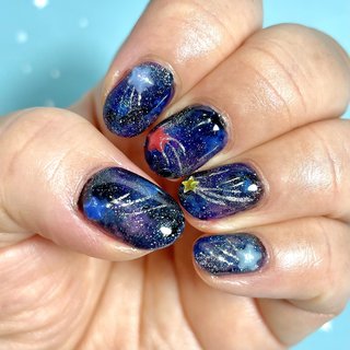 流れ星のネイルデザイン｜ネイルブック