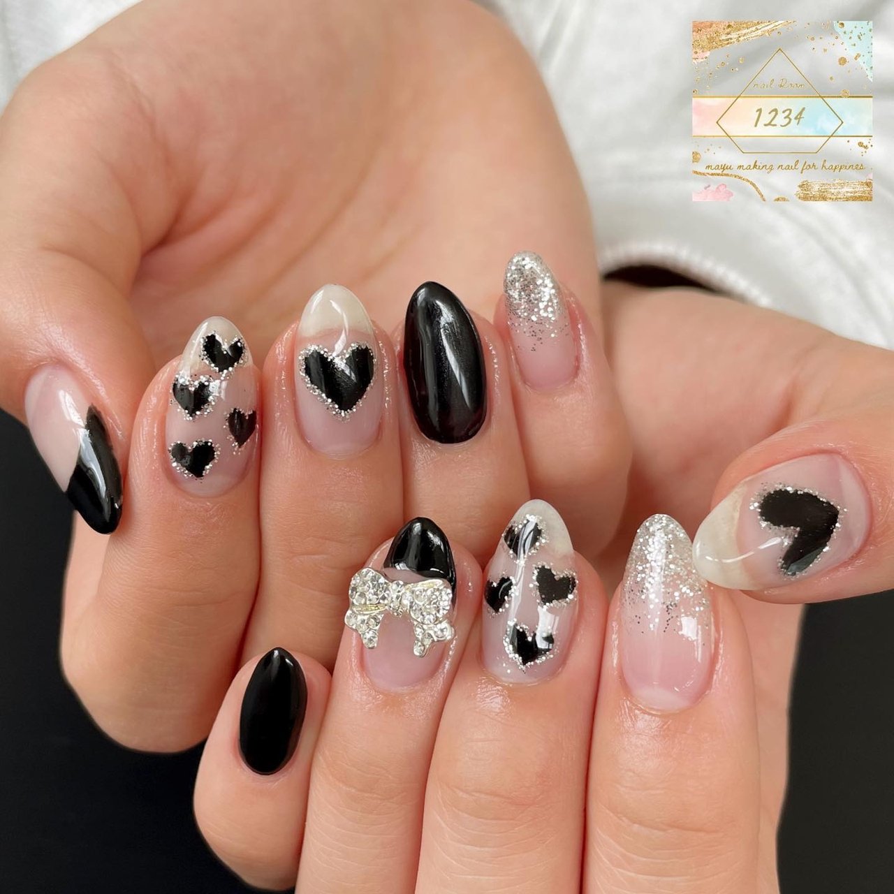 ハート/リボン/ブラック/シルバー - 1234 nailroomのネイルデザイン[No