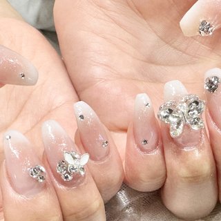 #チークネイル #エアブラシ #蝶々ネイル #ちょうちょネイル #nailsister #オールシーズン #ハンド #グラデーション #ビジュー #チーク #ロング #コフィン #ホワイト #ピンク #ジェルネイル #お客様 #nail sister #ネイルブック