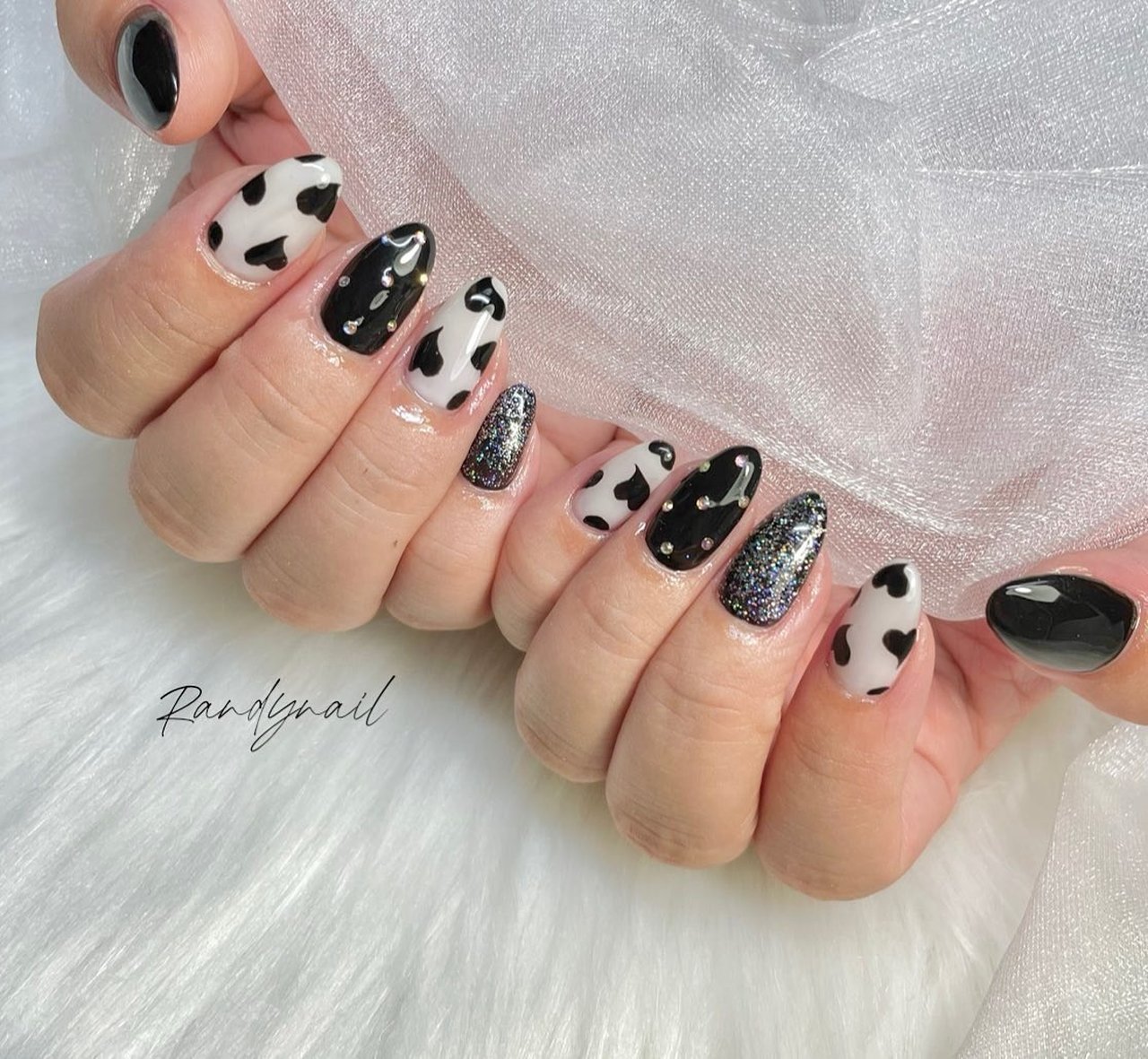 ハンド/ハート/キラキラ/モノトーン - Nail salon Randy -rinda-の