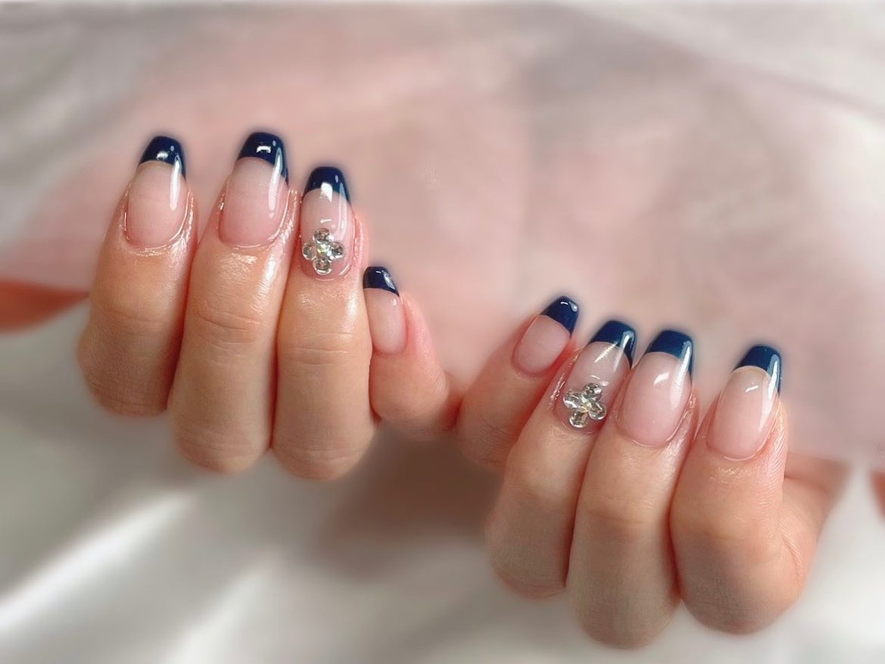 ネイルチップ フレンチ ビジュー フラワー キラキラ ネイルチップ フレンチ ビジュー フラワー キラキラ シズニルック 夏