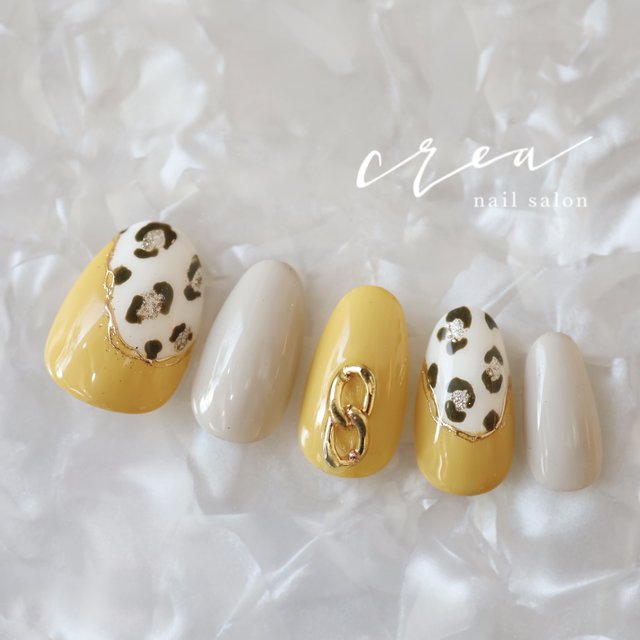 季節感溢れるマスタードイエローネイルで秋のスタイルに♡｜2023