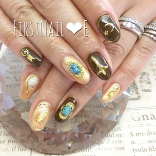 人気順 エスニック ロック スタッズネイルのネイルデザイン ネイルブック