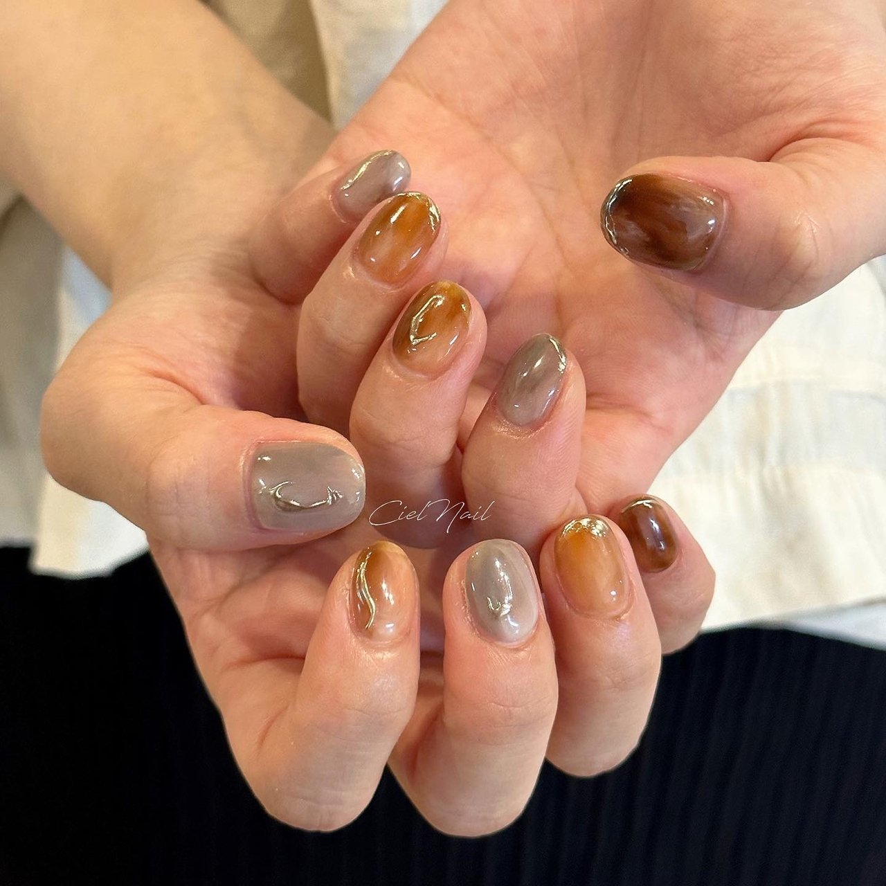 夏/ニュアンス/ミラー/ショート/ブラウン - cielnail___のネイル