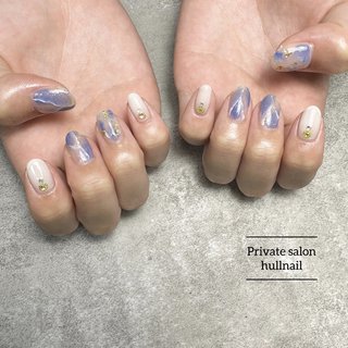 くすみブルーニュアンスネイル ラメ シェル 夏 ちゅるん 大理石 モヤモヤ くすみブルーグレーニュアンスネイル ラメ シェル ホワイト
