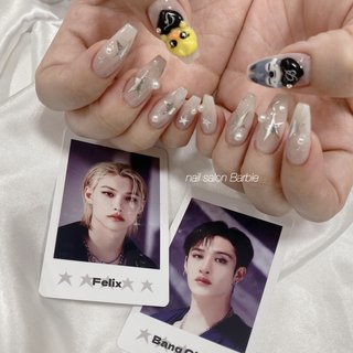 . 
スキズネイル⭐︎
本日のコンサートに向けて🥰





＿＿＿＿＿＿＿nailsalon Barbie＿＿＿＿＿＿＿
◾︎オフィス
◾︎大人可愛い
◾︎長さ出し(ジェル、アクリル)
◾︎ニュアンスデザイン
◾︎3d.痛ネイル.キャラクター
◾︎オーダーチップ

《ご予約》
・ご予約はネイルブック又はお電話からお願い致します。
☎︎08019354271

《営業時間》
・10:00〜19:00
・不定休

《アクセス》
・7550045
・山口県宇部市中央町1-8-8 (山田屋別館さん隣)
.
・宇部新川駅より徒歩5分以内
・駐車場はございませんのでお車でお越しの方はお店前の有料駐車場をご利用ください。

.
※完全予約制サロンになりますので
必ずご予約ください。

(痛ネイル、キャラクターネイル、3dゴテゴテネイル等、お時間がかかってしまうデザインは2週間前までのご予約をお願い致します。)
.

.
#キャラクターネイル
#痛ネイル
#スキズネイル
#ストレイキッズネイル
#straykids
#skzoo
#skzonネイル
#韓国ネイル
#推しネイル
#推し活ネイル
#星ネイル
#サマーネイル
#3dネイル
#大人かわいいネイル
#おしゃれネイル
#トレンドネイル
#ネイルデザイン
#きれいめネイル
#個性派ネイル　
#夏ネイル
#山口県
#宇部市
#宇部市ネイルサロン
#nailsalonBarbie
#ネイルサロンバービー #春 #夏 #秋 #冬 #ハンド #痛ネイル #星 #3D #ワンホン #韓国 #ロング #スクエア #ホワイト #シルバー #ジェルネイル #お客様 #nailsalon_Barbie1101 #ネイルブック