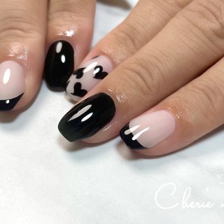 ワンカラーシンプルネイルハート黒フレンチガーリー白