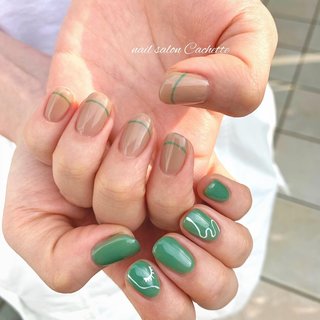 人気順｜グリーン(緑)/＃アシンメトリーネイルのネイルデザイン(36  