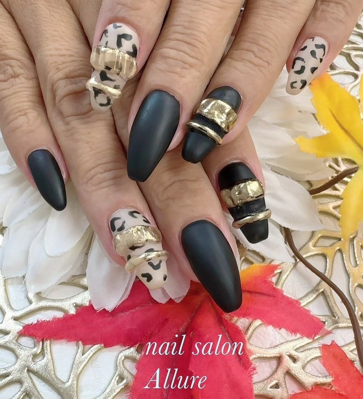 ネイルチップ　ヒョウ柄ネイル　アクセサリーネイル　リングネイル ベージュうねうねヒョウ柄リングネイルチップ ネイルチップ