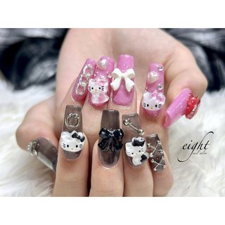 . ⁡
キティちゃんネイル🎀🩷
スカルプ（M〜L）

#スカルプモデル募集 
⁡
⚠︎キティちゃんのパーツはお持ち込みです。
⚠︎キャラクター・痛ネイルをご希望の場合は
ご予約時にお申し付けください🙇‍♀️
⁡
#スカルプモデル
⁡
━━━━━━━━━━━━━━━˚✧₊⁎
⁡
長野県飯田市
𝑛𝑎𝑖𝑙 𝑠𝑎𝑙𝑜𝑛【𝑒𝑖𝑔ℎ𝑡】
完全予約制／不定休
⁡
お問い合わせ・ご予約は
▶︎LINE公式アカウント
https://lin.ee/VzoAFeB
ID検索の場合は【@687jijls】
▶︎Instagram DM
からお待ちしております❤︎
⁡
☑︎メニューやご予約方法の詳細は
Instagramのハイライトをご覧ください。
⁡
━━━━━━━━━━━━━━━˚✧₊⁎
.
#gelnails #nails #ネイル #ジェルネイル #飯田市ネイル #飯田市ネイルサロン #飯田市スカルプ #ネイルブック #nailbook #ネイルブック掲載店 #nailbook_fan #キャラクターネイル #characternail #派手ネイル #キラキラネイル #個性派ネイル #地雷ネイル #キティ #キティちゃん #キティネイル #アシンメトリーネイル #ピアスネイル #ロングネイル #スクエアネイル #リボンネイル #オールシーズン #ライブ #ハロウィン #推し活 #ハンド #痛ネイル #チェーン #キラキラ #個性派 #ロング #スクエア #ピンク #ブラック #シルバー #スカルプチュア #お客様 #Nail Salon【eight】 #ネイルブック