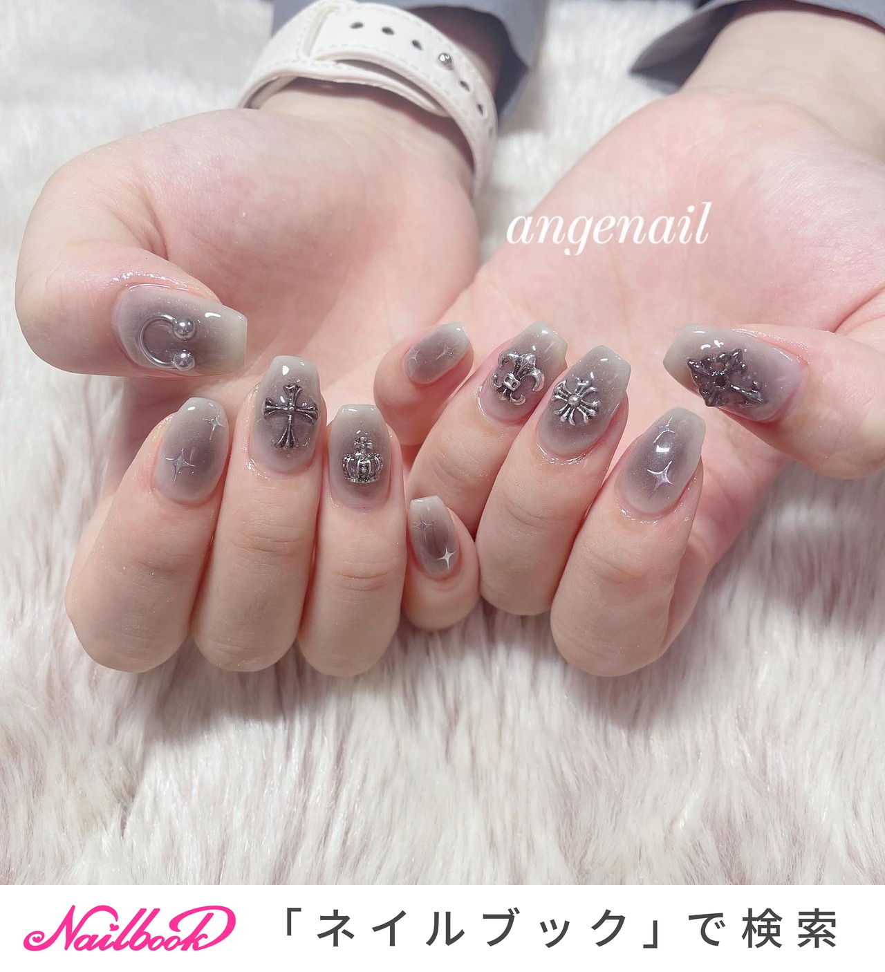ネイルチップ オーダーネイル ブラックネイル チークネイル 黒 ブラック チーク ネイル 花 - nalu-nail | minne 国内最大級