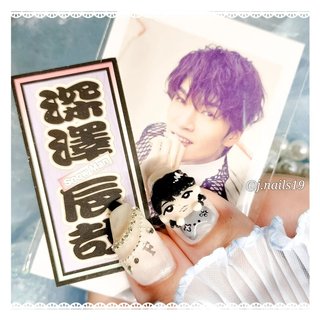 . 🎀snowman/深澤辰哉ネイル🎀
.
.
ご指名ありがとうございます💜
⬅全体は次の投稿でup✨
#jnails19_design
.
.
.

♡ご予約/オーダーは
DM/LINEにて受付中♡

=====================================
【✾サロン予約】
➡@j.nails19
【✾ネイルチップオーダー】
➡@niconail.19
.
.
･*:｡✡*:ﾟ...東京/ 渋谷/tokyo/shibuya
･*:｡✡*:ﾟ...渋谷駅すぐ
詳細はDMへ
.
.
.
.
.

 ====================================
#ネイルチップ販売 #3Dネイル #痛ネイル#キャラネイル#手書きネイル#ジャニーズネイル #キャラクターネイル#東京ネイルサロン#わーーーージャニオタさんと繋がるお時間がまいりましたいっぱい繋がりましょ #ジャニヲタネイル#メンカラネイル
#Snowman#Snowmanネイル#深澤辰哉ネイル#岩本照ネイル#佐久間大介ネイル#宮舘涼太ネイル#阿部亮平ネイル#向井康二ネイル#目黒蓮ネイル#ラウールネイル#渡辺翔太ネイル#深澤辰哉#すのチルネイル#snowman担と繋がりたい#ワンホンネイル#ホワイトネイル#キルティングネイル#ハートネイル #ハート #痛ネイル #キルティング #ワンホン #ホワイト #j.nails19 #ネイルブック