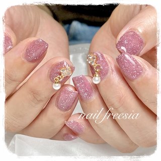 2025年】新着順｜パール/#揺れるパーツのネイルデザイン｜ネイルブック 