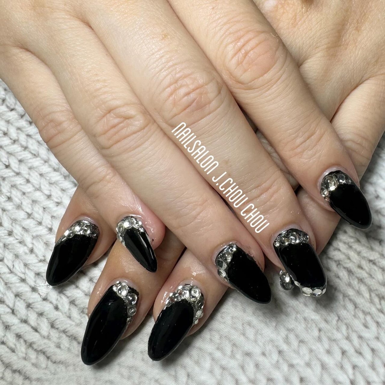 キラキラ/ブラック/ジェルネイル - J.chou-chou.NAILのネイル