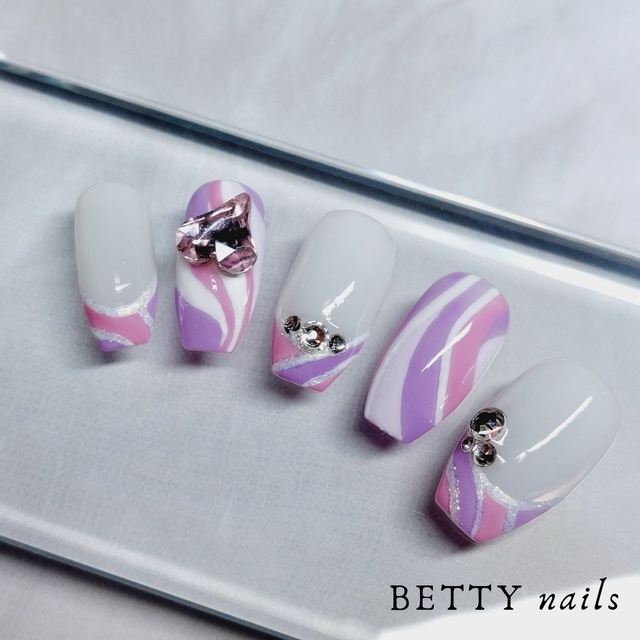 BETTY nails｜富山市のネイルサロン｜ネイルブック