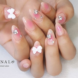 . 【course】#シンプルスカルプコース
【menu】#チークネイル
【forme】#オーバルネイル
【staff】YURIKA @monnal_yurika
.
ご来店ありがとうございます☺︎
.
.
.
━━━━━━━━━━━━━━━━━━━━
▫️爪にコンプレックスがある
▫️ネイルの持ちが悪い
▫️爪を丈夫に保ちたい
トラブル爪にも対応できるネイルサロン🐚
━━━━━━━━━━━━━━━━━━━━
ご予約はこちら↓

LINE ID @vnd4371h
DM又はホットペッパーでも受け付けております💌

 MONNAL& モナールアンド 
営業時間 9:30～18:00 (Lo.16:30) 
定休日 不定休

https://kb-monail.shopinfo.jp/

住所　福井市大町10-2-2 
ショッピングシティベル近く🔔
.
TEL 0776-63-6268
━━━━━━━━━━━━━━━━━━━━
.
#MONNAL&#モナールアンド
#monail#もないる
#福井ネイル#福井ネイルサロン
#ケア#ジェル#スカルプ#フットジェル
#ネイル#アートし放題#深爪矯正福井
#パーフェクトフィルイン福井
#ベース一層残し福井#フィルイン福井
#maogel導入サロン福井 #チーク #オーバル #MONNAL& / yurika 前田百合香 #ネイルブック