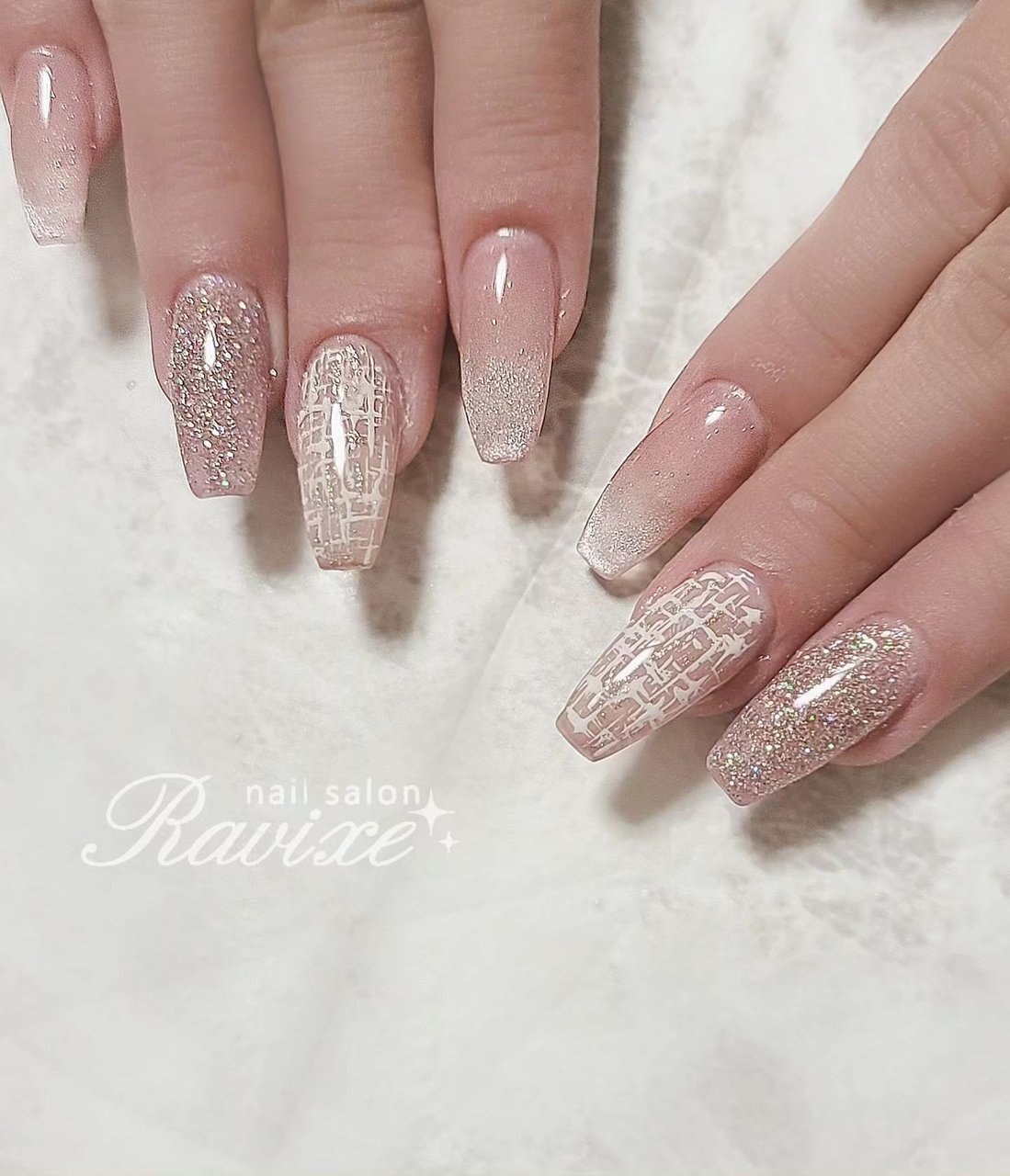 ツイード/マグネット/ピンク - Ravixe Nailのネイルデザイン[No