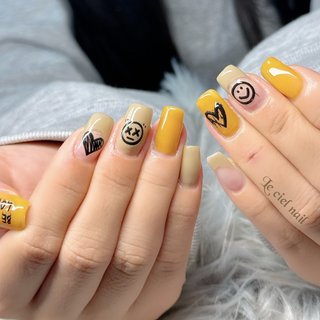 #ポップ #フレンチ
#wワンカラー
#くすみカラー #オールシーズン #オフィス #デート #女子会 #ハンド #フレンチ #アイシング #ぷっくり #個性派 #ミディアム #スクエア #イエロー #グレージュ #ジェルネイル #お客様 #LecielNail #ネイルブック