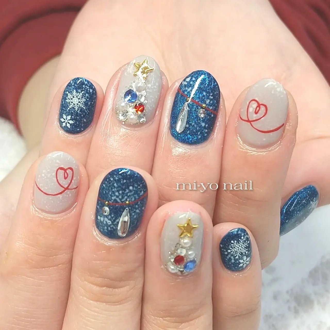 冬/クリスマス/ハンド/ハート/雪の結晶 - mi-yoのネイルデザイン[No 
